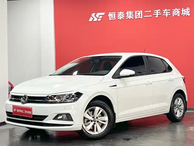 Volkswagen Polo 2023 Facelift Plus 1.5L Auto Joyful Living Edition — фото 1