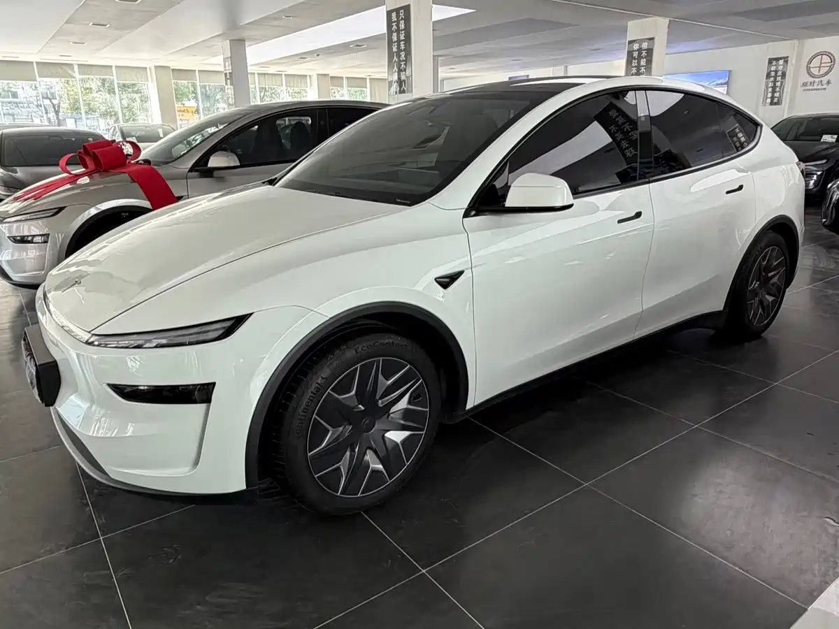 Tesla Model Y L 2025 2025 Facelift Long Range AWD