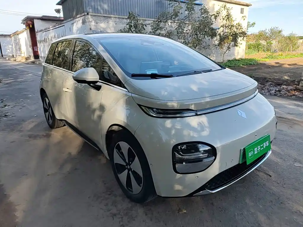 Фото 4 - Baojun Cloud