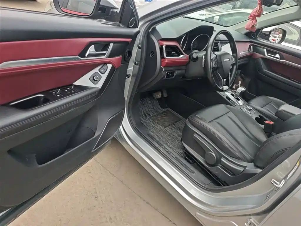 Haval H6 Coupe 2019 1.5T Auto 2WD Luxury Smart Edition China VI фото 16