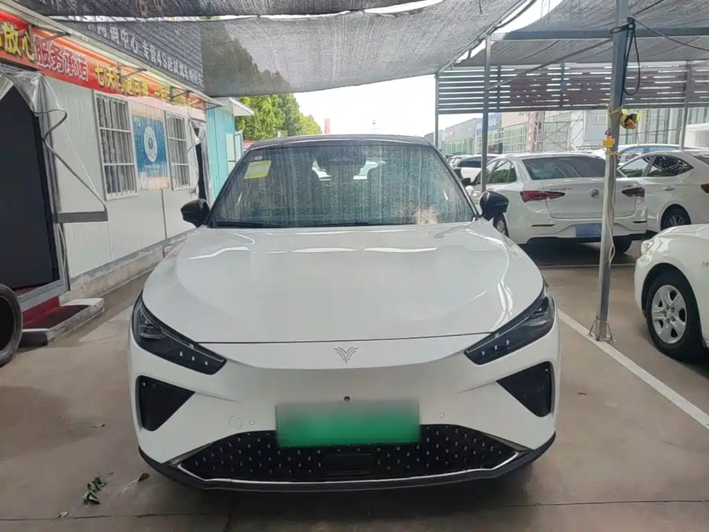 Nezha Auto Nezha L 2026 2024 Extended Range 310 Flash Charge Red Edition