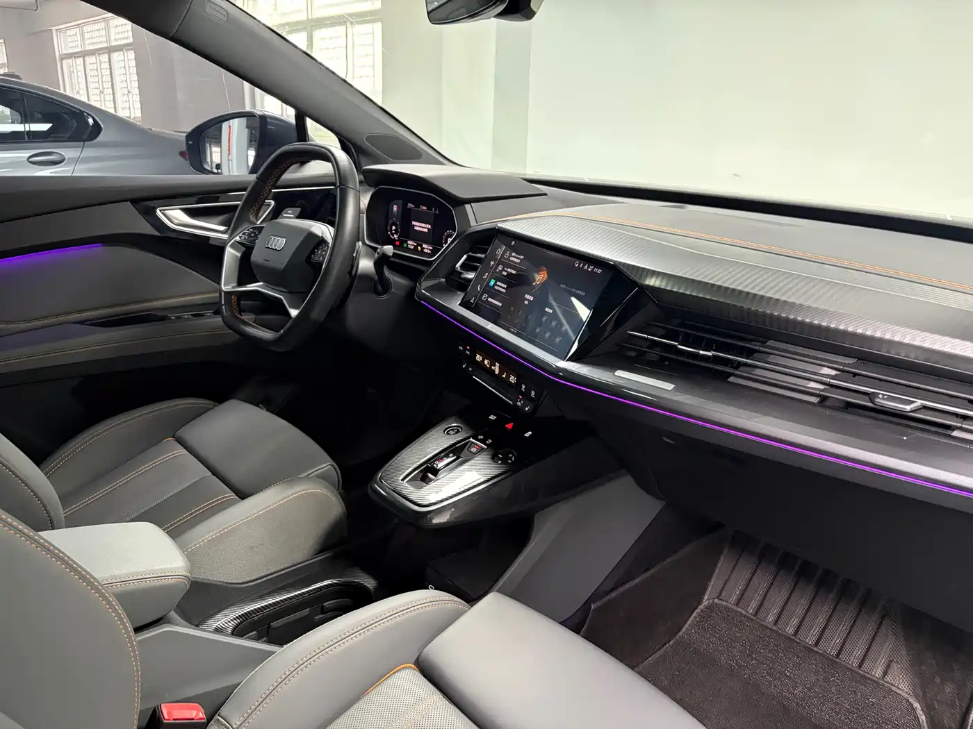 Audi Q4 e-tron 2023 40 e-tron Innovation Edition фото 13