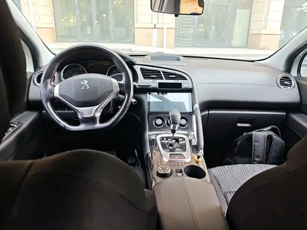 Peugeot 3008 2017 2015 1.6THP Automatic Classic Edition