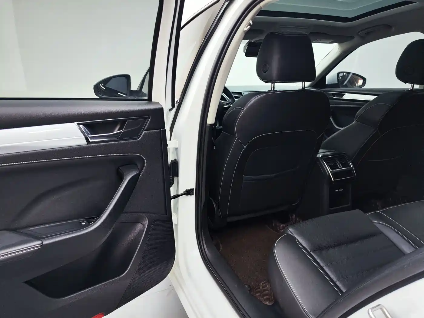 Škoda Superb 2023 2024 TSI280 DSG Premium Edition