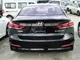 Photo 6 - Hyundai Elantra