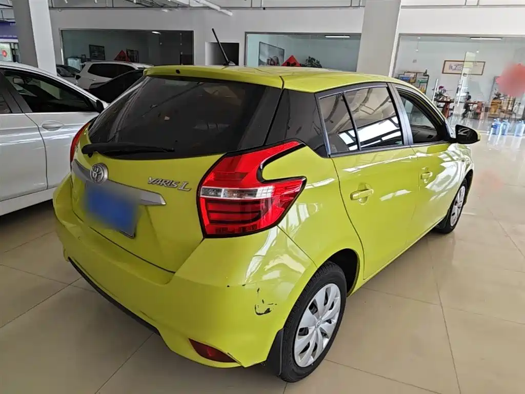 Toyota YARiS L Zhi Xuan 2016 Facelift 1.5E CVT Charming Edition фото 7