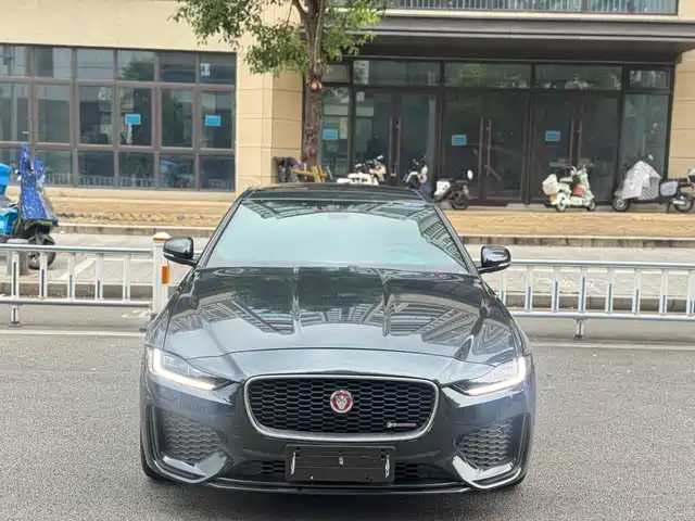Jaguar XEL 2023 2.0T 250PS R-DYNAMIC S Progressive Sport — фото 2