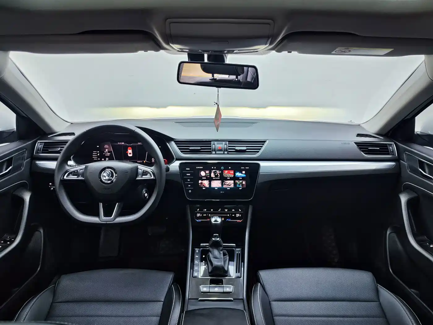 Škoda Superb 2023 2024 TSI280 DSG Premium Edition