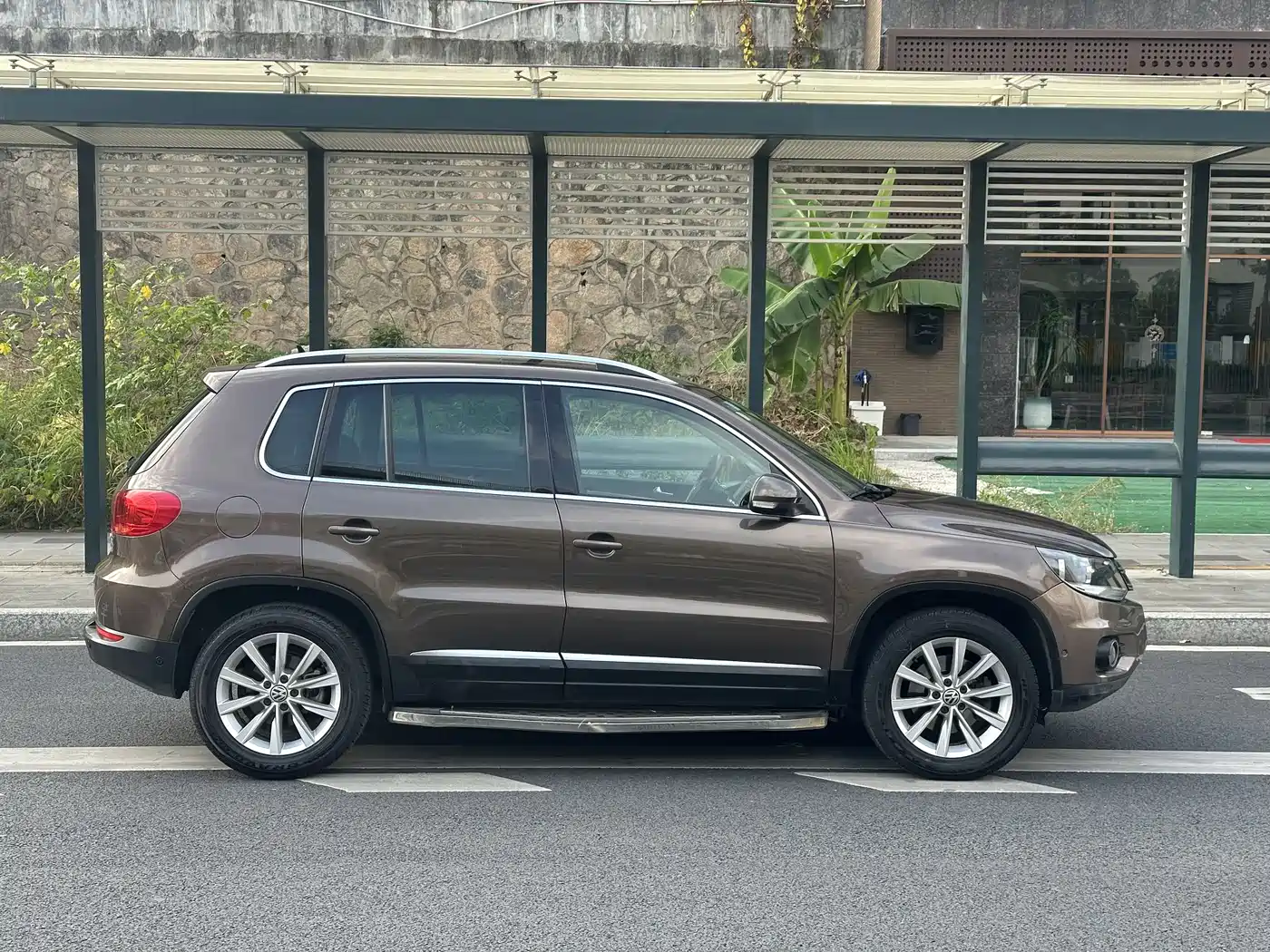 Volkswagen Tiguan 2012 2.0TSI Comfort фото 8