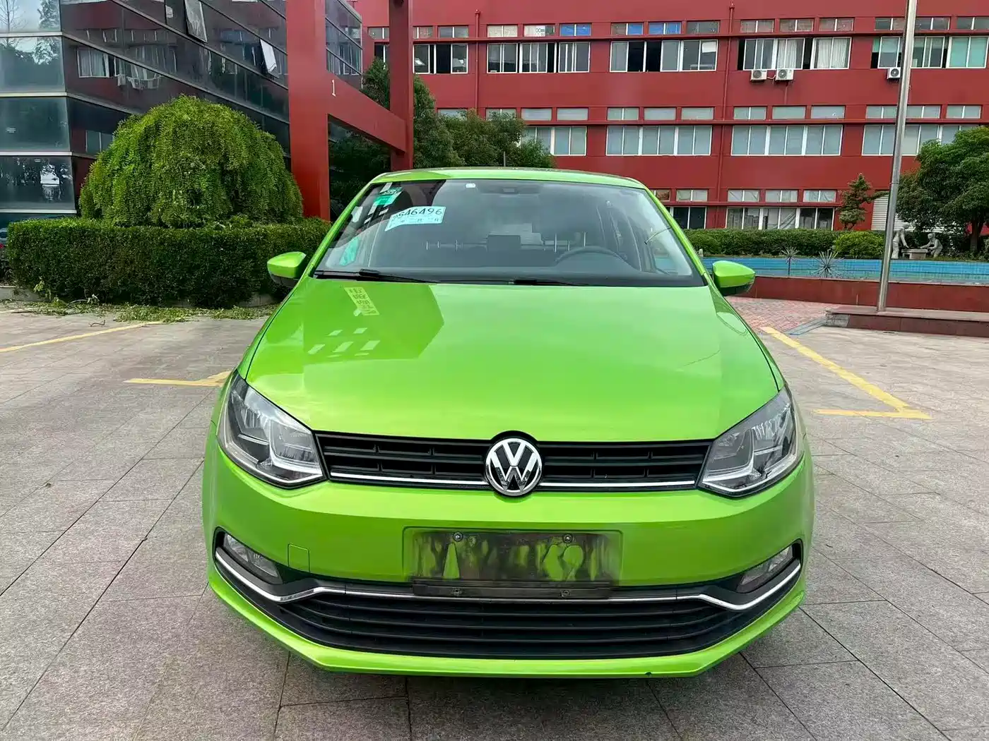 Volkswagen Polo 2014 1.6L Automatic Comfort Edition фото 2