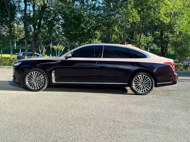 Hongqi H9 2022 2.0T Smart Connect Flag Smooth Edition — фото 3