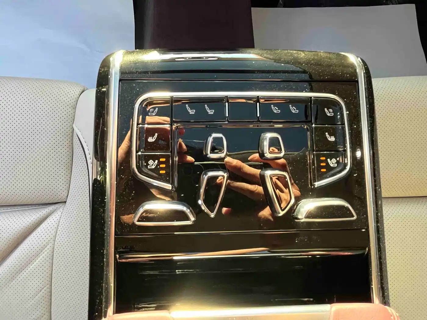 Hongqi H9, миниатюра 14