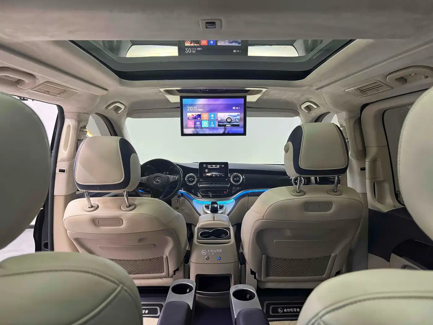 Mercedes-Benz V-Class 2018 V 260 Navigator Edition China VI фото 20