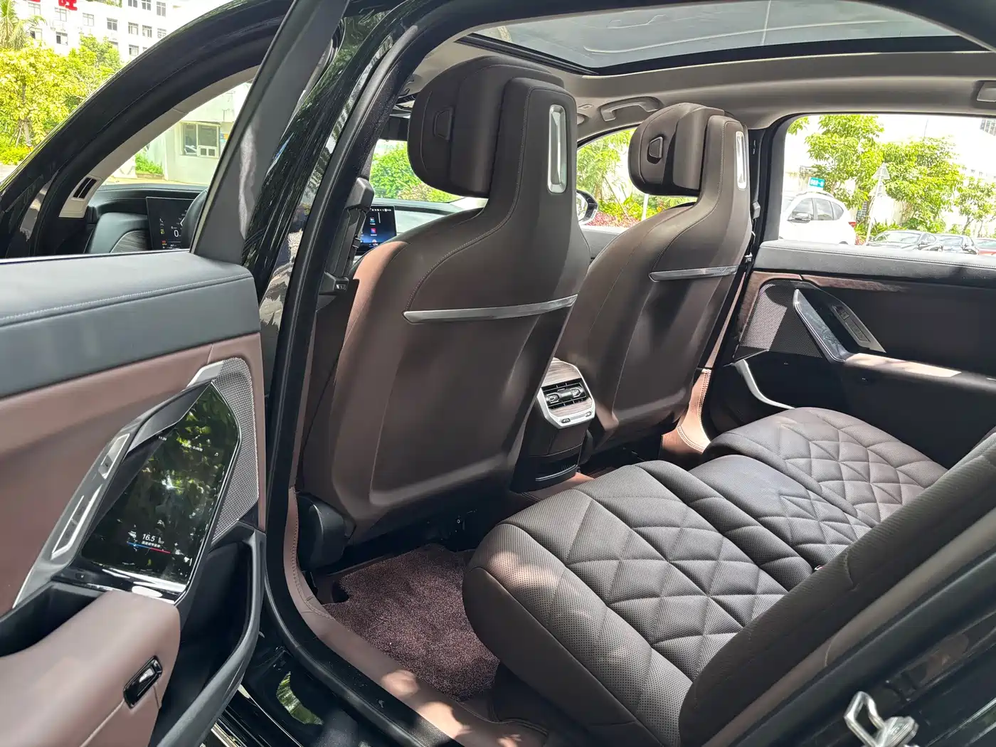 BMW 7 Series 2024 2023 Model 735Li M Sport Package