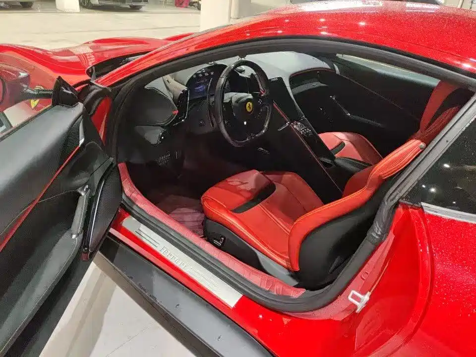 Ferrari Roma 2021 2020 3.9T V8