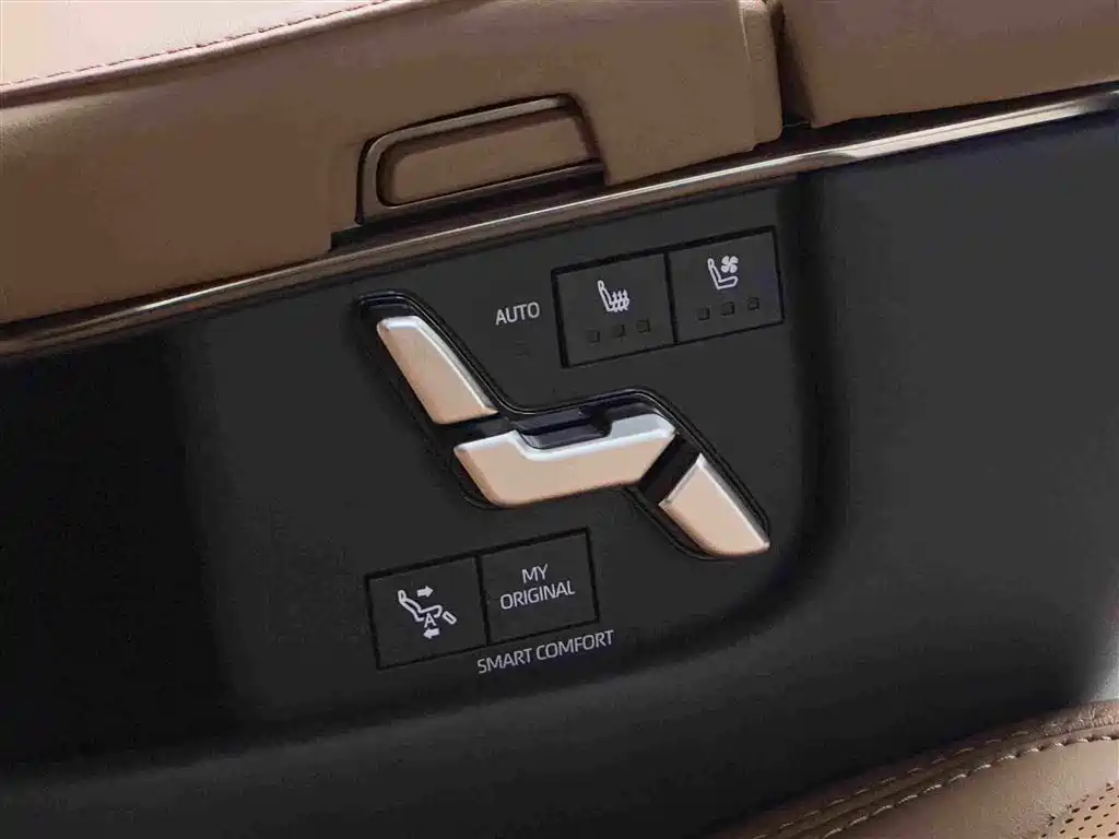 Toyota Vellfire 2025 2024 Crown Hybrid 2.5L Premium Edition