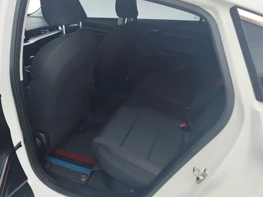 MG MG5 2025 2023 180DVVT Manual Trend Edition