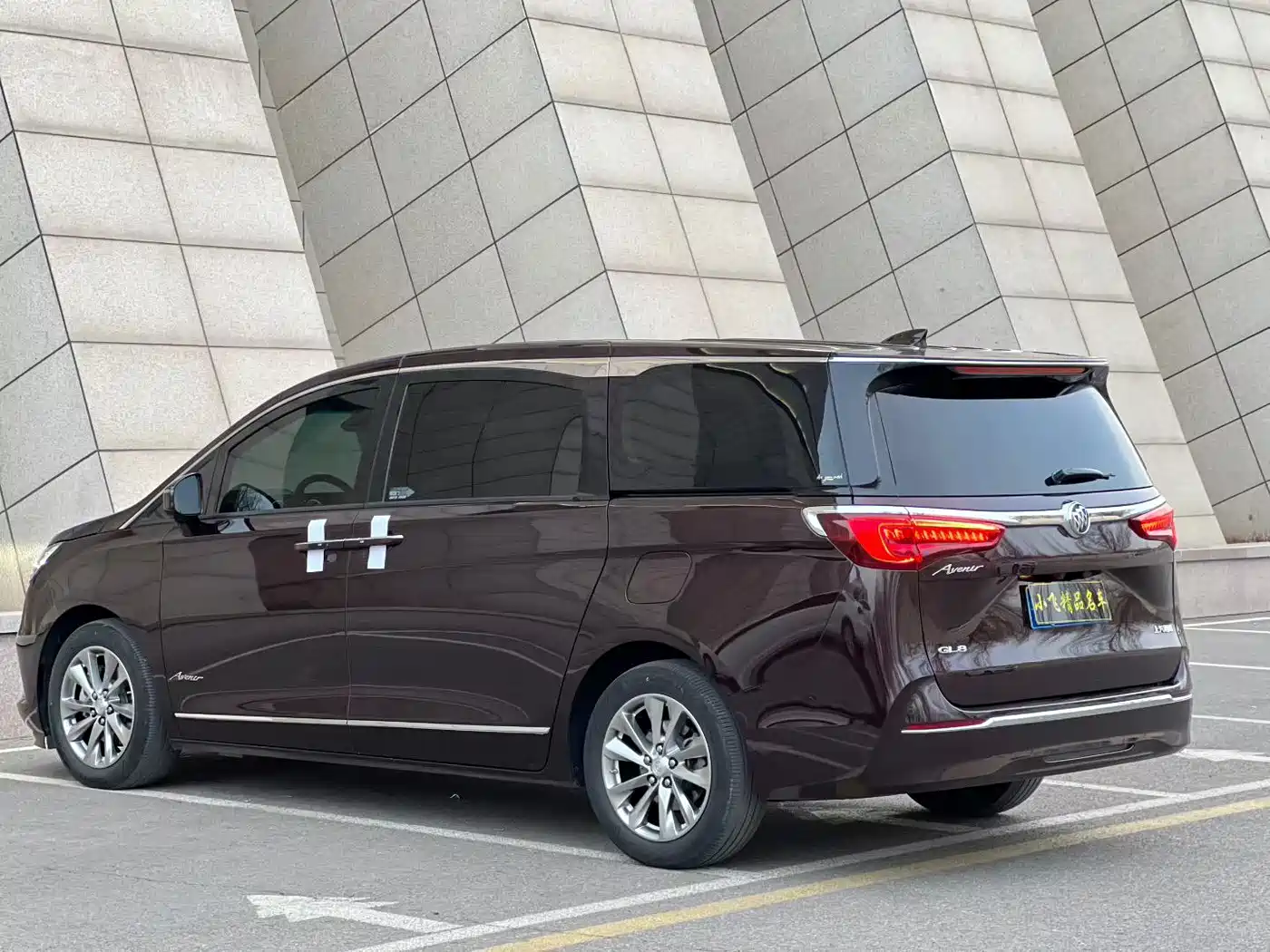 Buick GL8 2021 Avenir Aivia 6-Seater Elite Edition фото 5