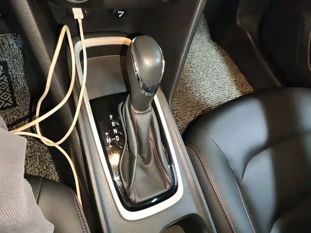 Chevrolet Monza 2019 RS 330T Auto Smooth Edition China VI фото 14