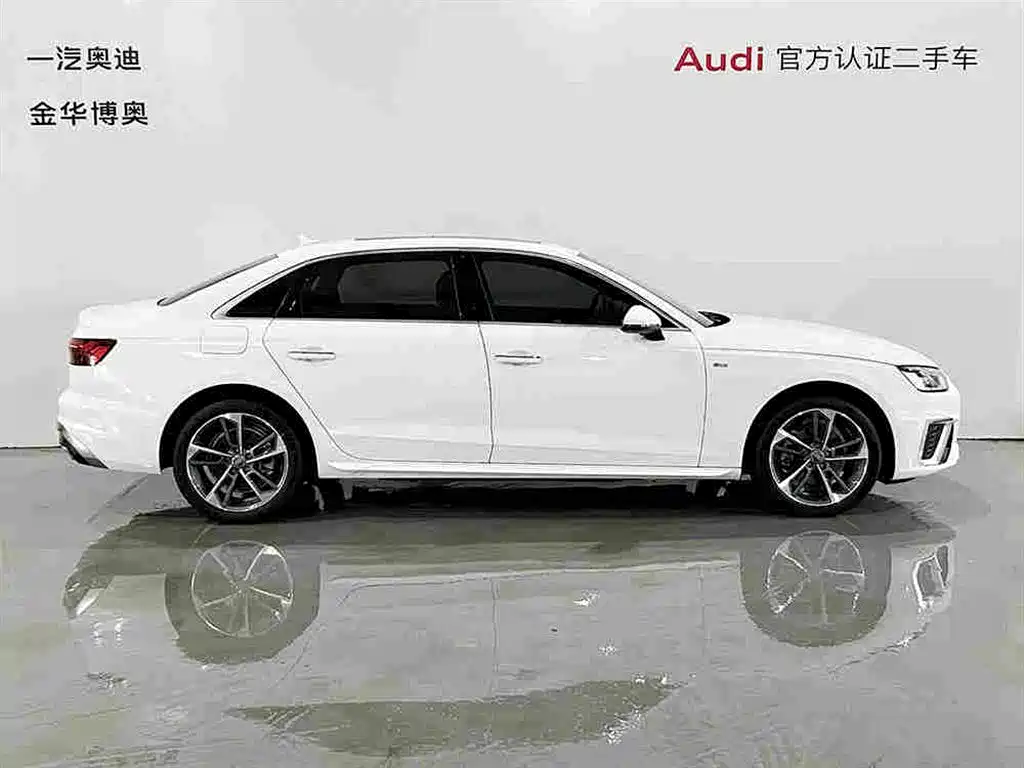 Фото 3 - Audi A4L