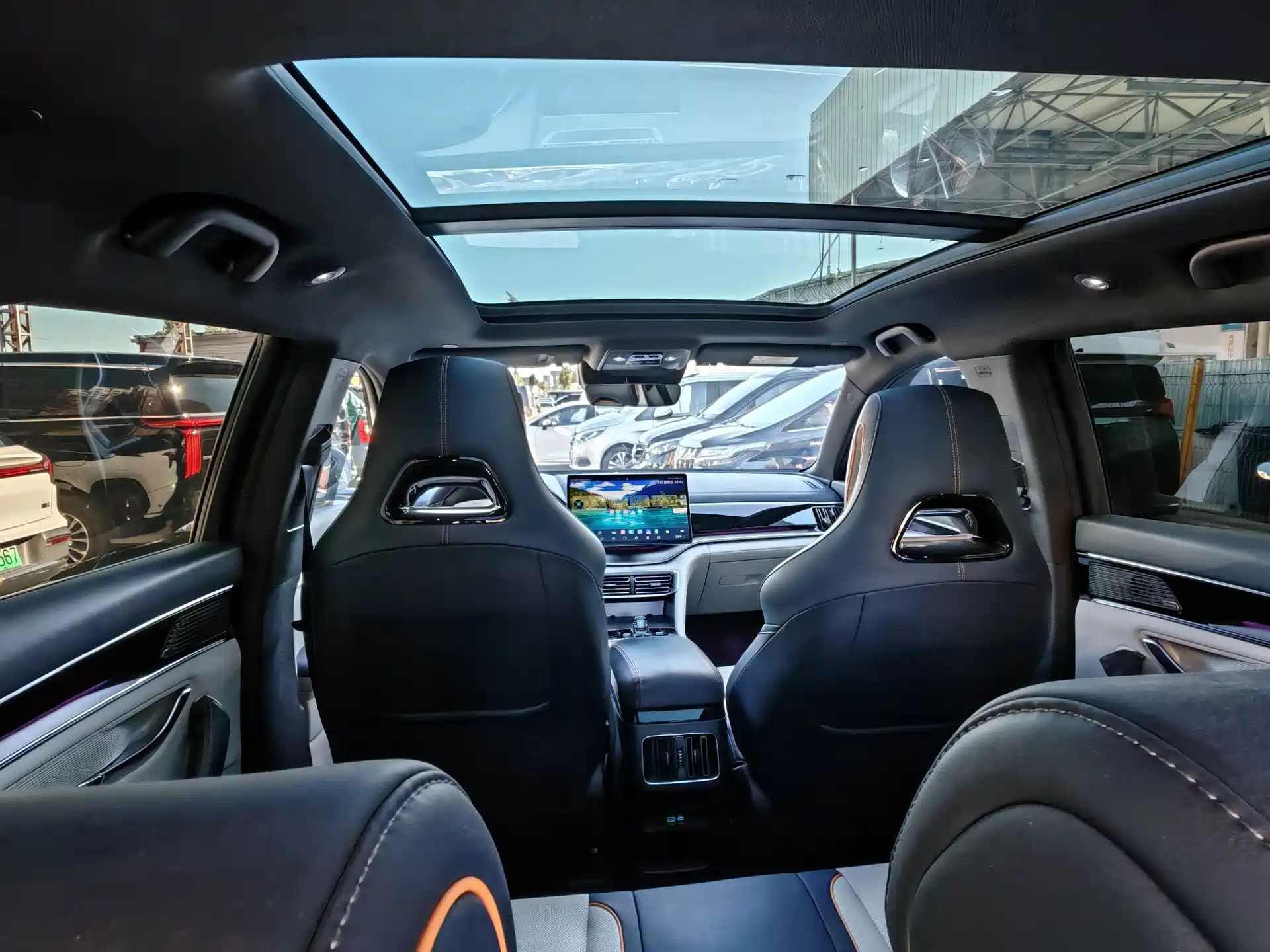 Photo 17 - BYD Song PLUS PHEV