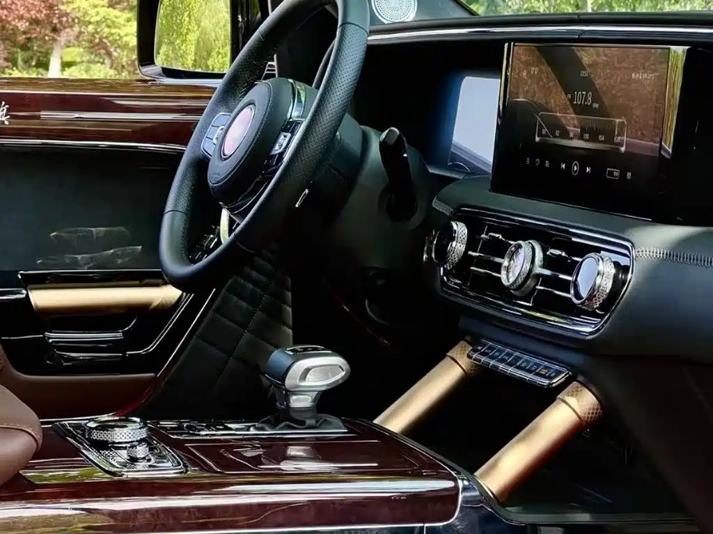 Hongqi Guoyao 2025 2022 4.0T Premium Flagship 4-Seater