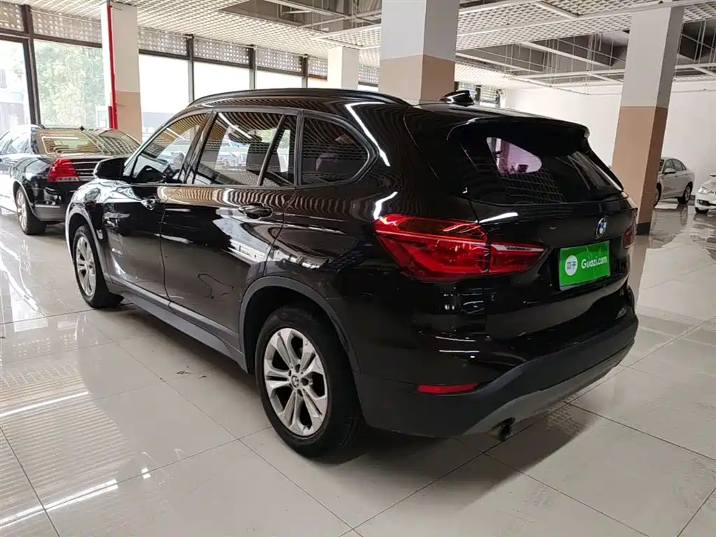 BMW X1 2016 sDrive18Li Premium Model фото 5