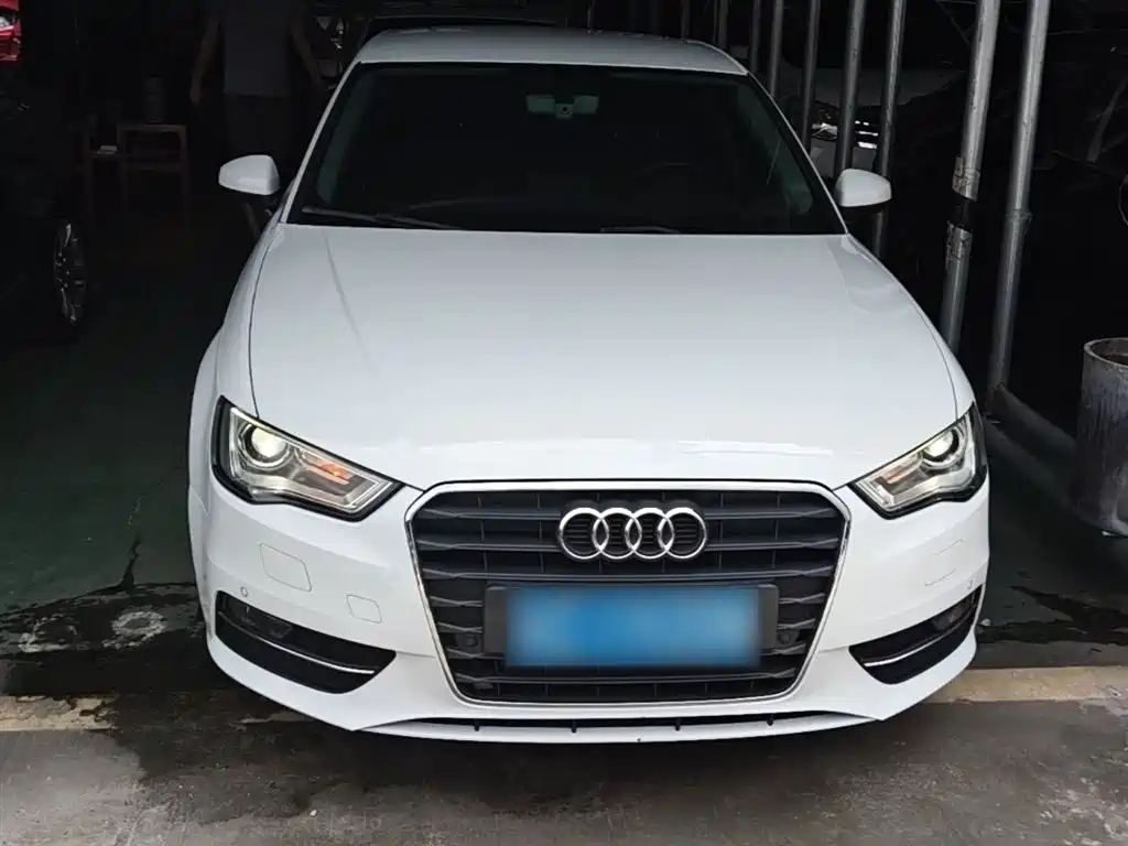 Audi A3 2016 Sportback 35 TFSI Progressive фото 3