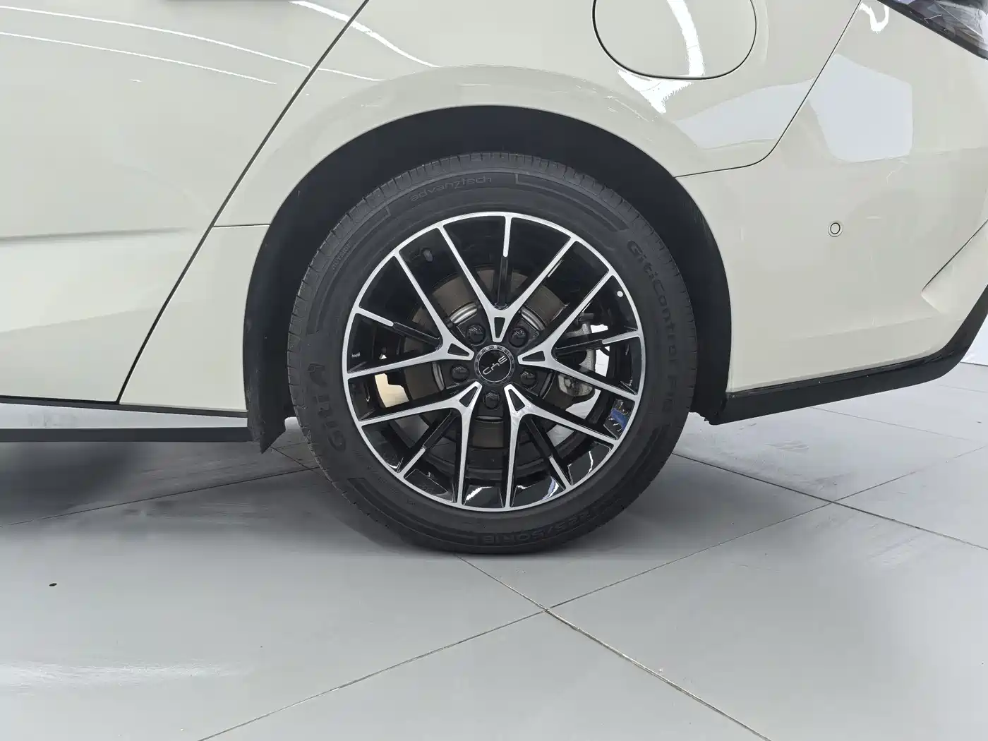 BYD Seal 07 DM-i 2025 Smart Drive Edition DM-i 1.5L 125km Premium фото 8