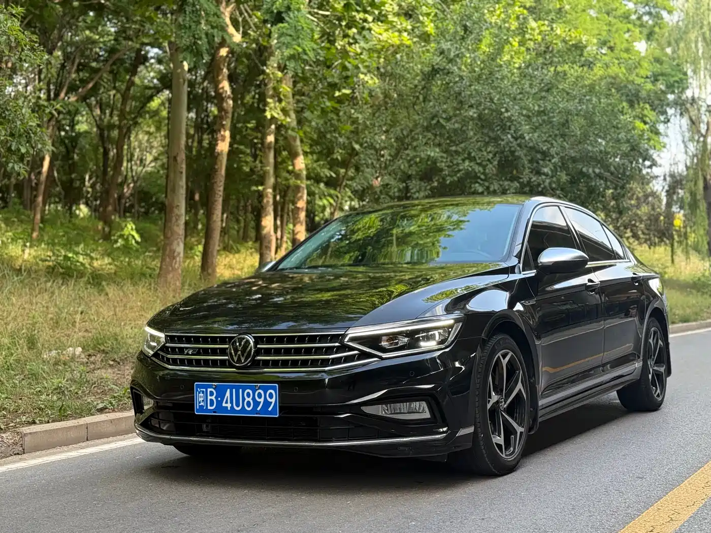 Volkswagen Magotan 2023 Model 2 Million Commemorative Edition 330TSI DSG Luxury