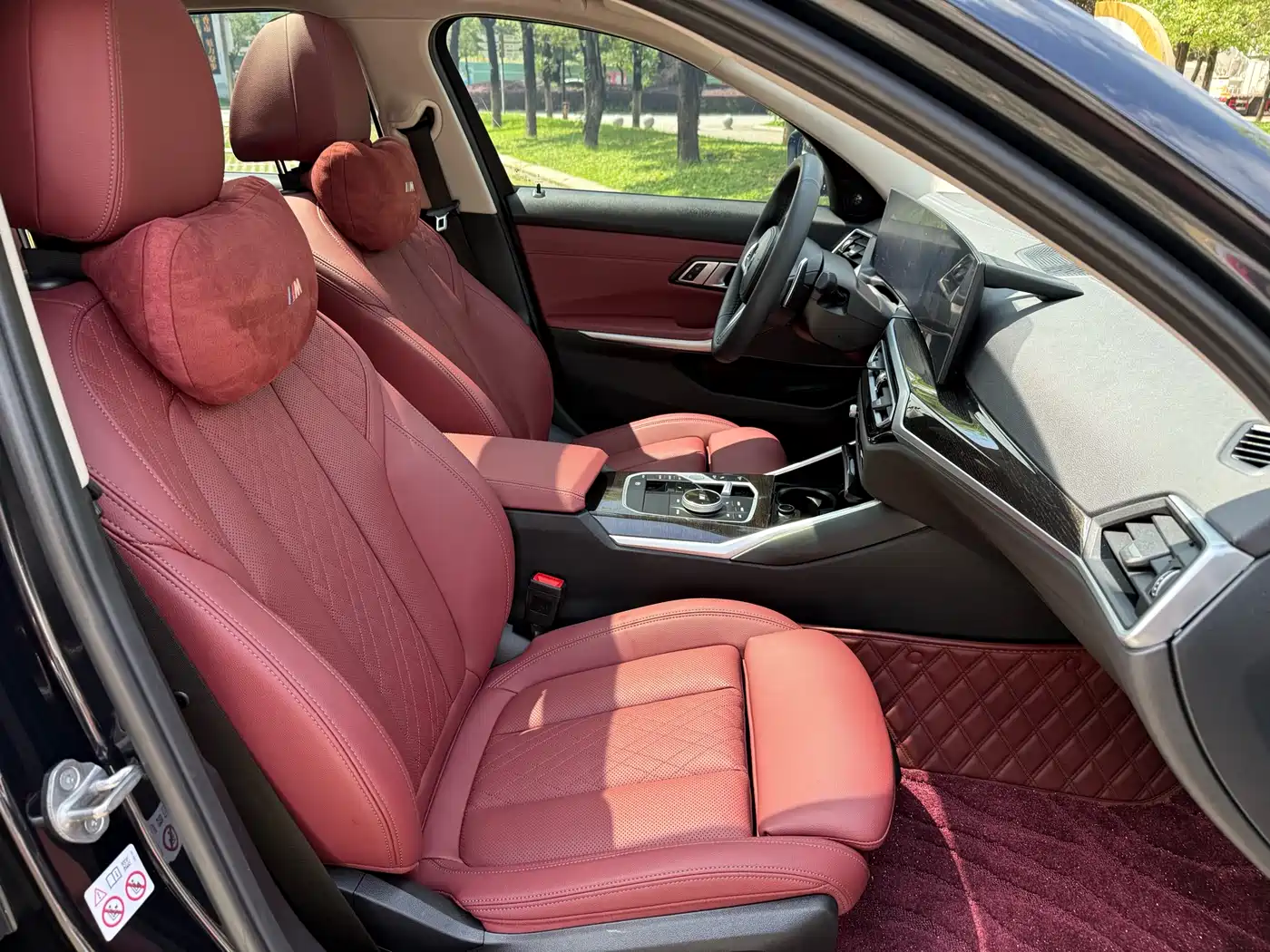 BMW 3 Series 2023 325Li M Sport Package фото 14