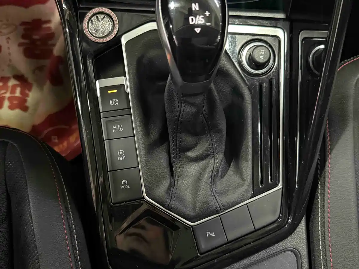 Volkswagen Tayron 2021 330TSI 2WD Luxury Smart Connect Edition фото 13