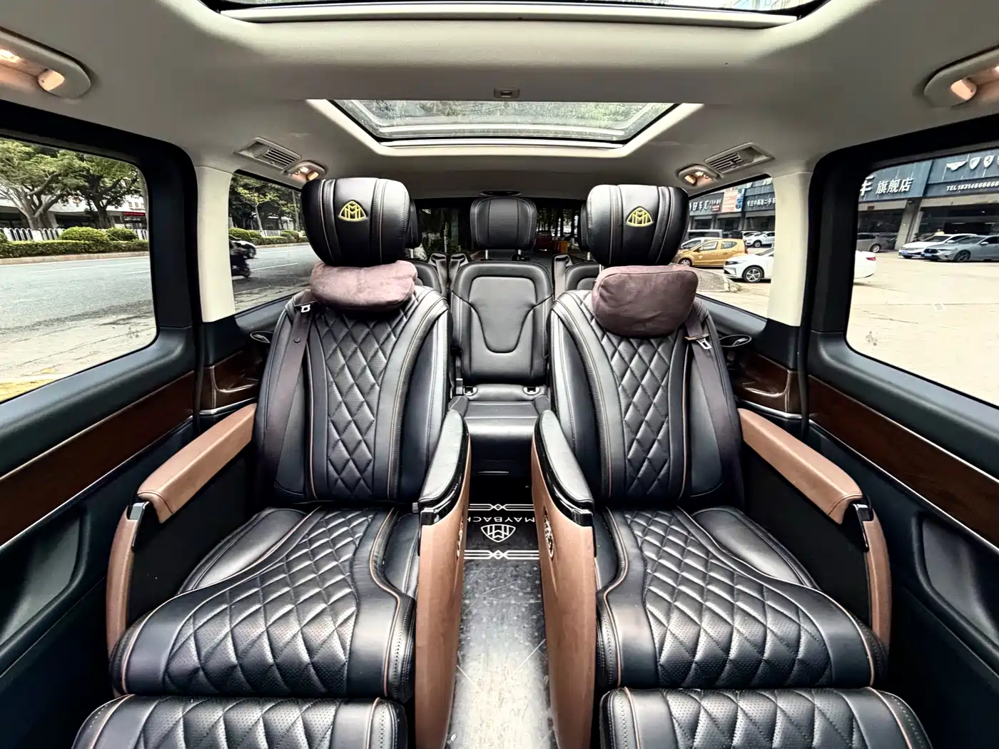 Mercedes-Benz V-Class 2022 V 260 Pilot Edition фото 7