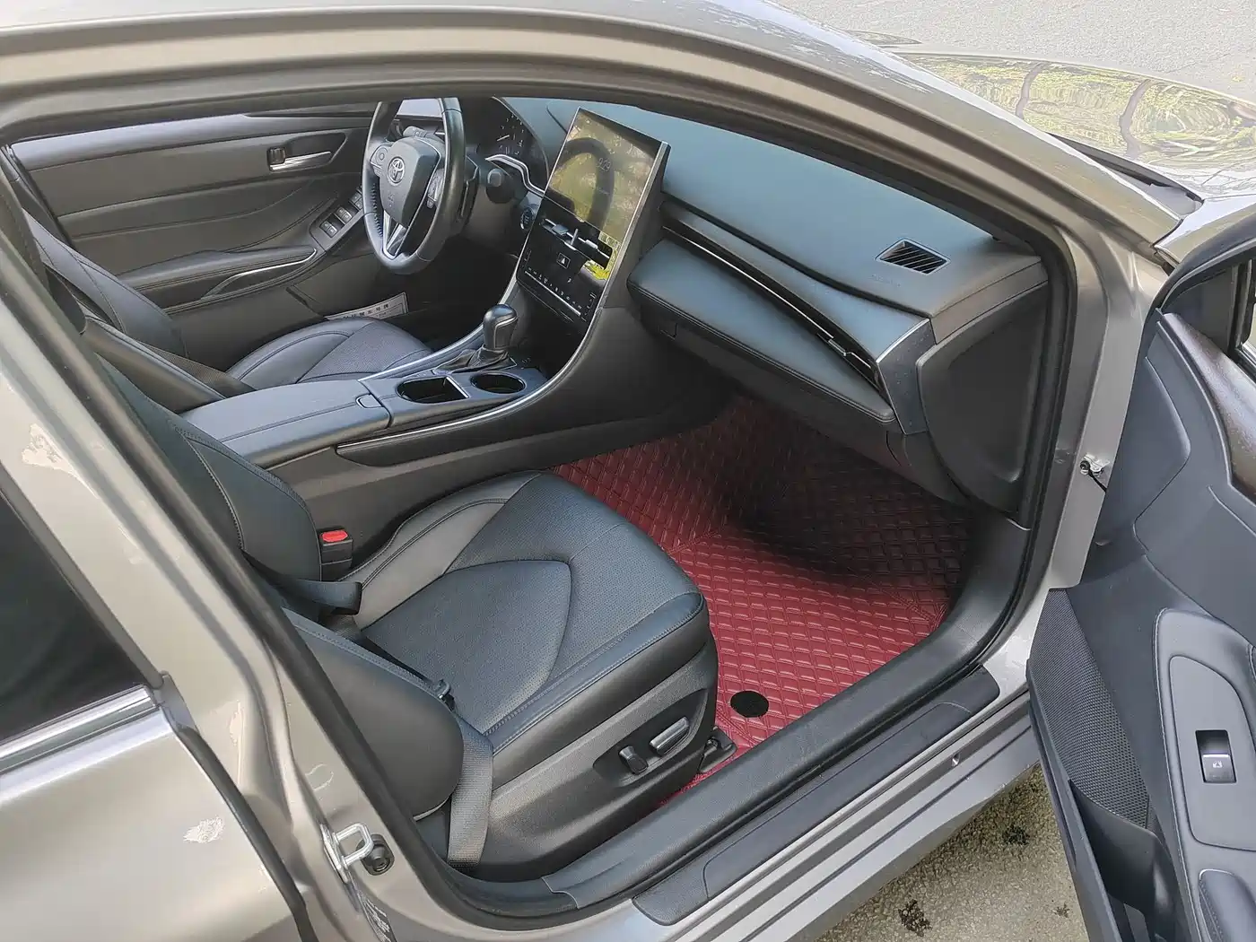 Toyota Avalon 2022 2.5L Luxury Edition фото 9