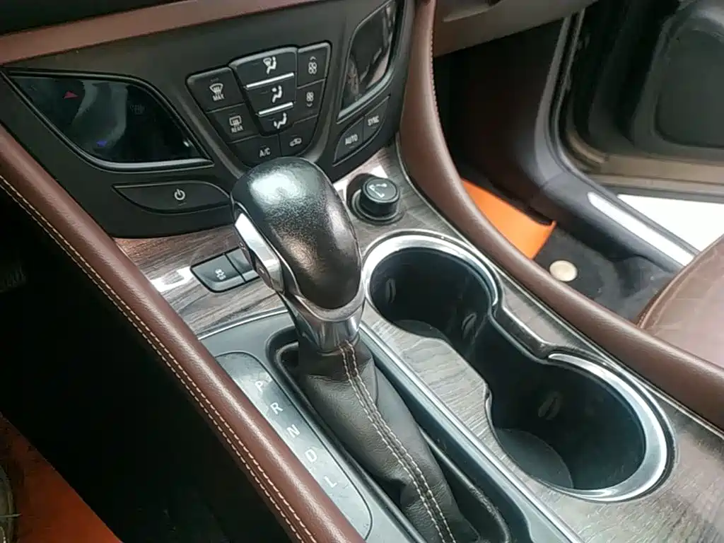 Buick Envision Plus 2016 28T 4WD Elite фото 14
