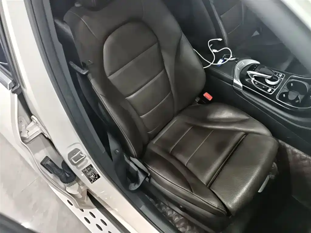 Mercedes-Benz GLC 2016 GLC 200 4MATIC фото 25
