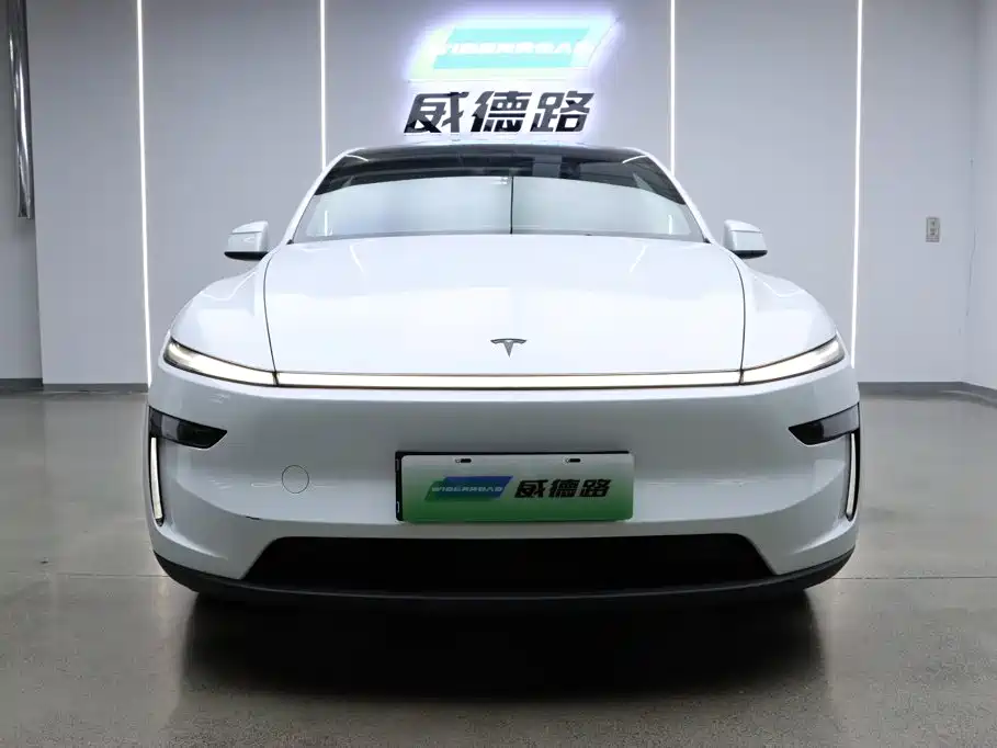 Tesla Model Y L 2025 2025 Facelift Long Range AWD