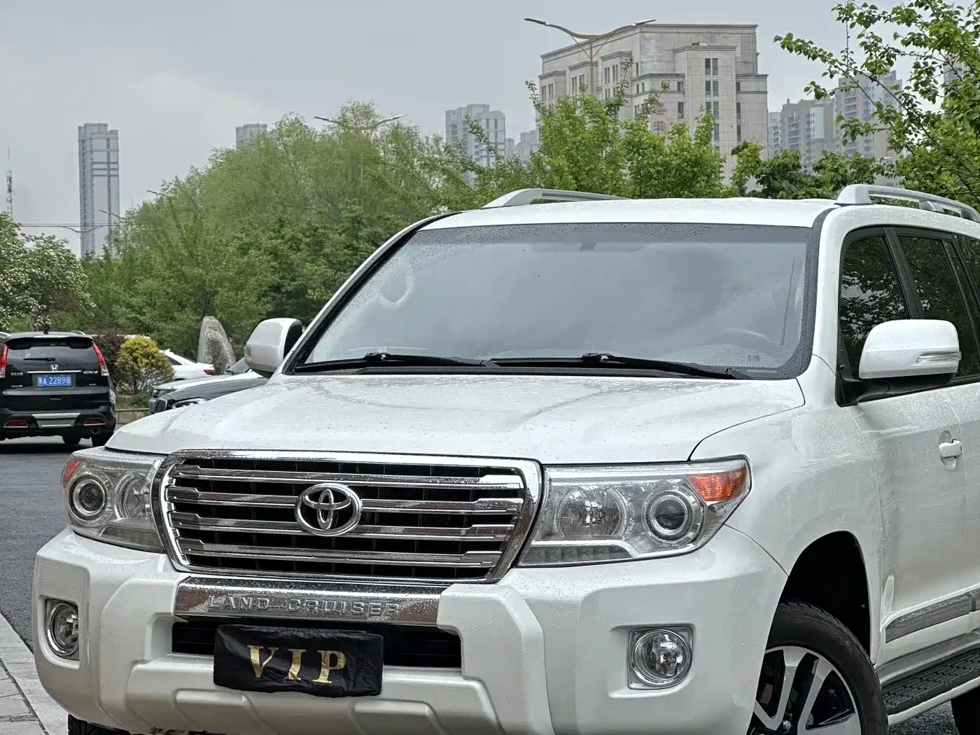 Toyota Land Cruiser (Import) 2015 4.0L V6 Middle East Low Configuration Edition фото 6