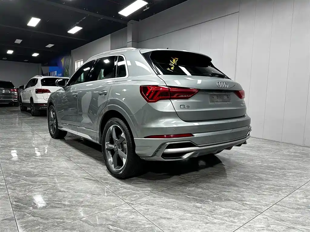 Audi Q3 2022 35 TFSI Fashion Dynamic фото 4