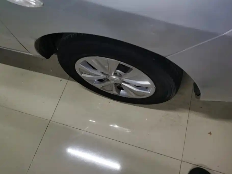 JAC Refine M3 2018 2015 Maker Edition 1.6L Luxury