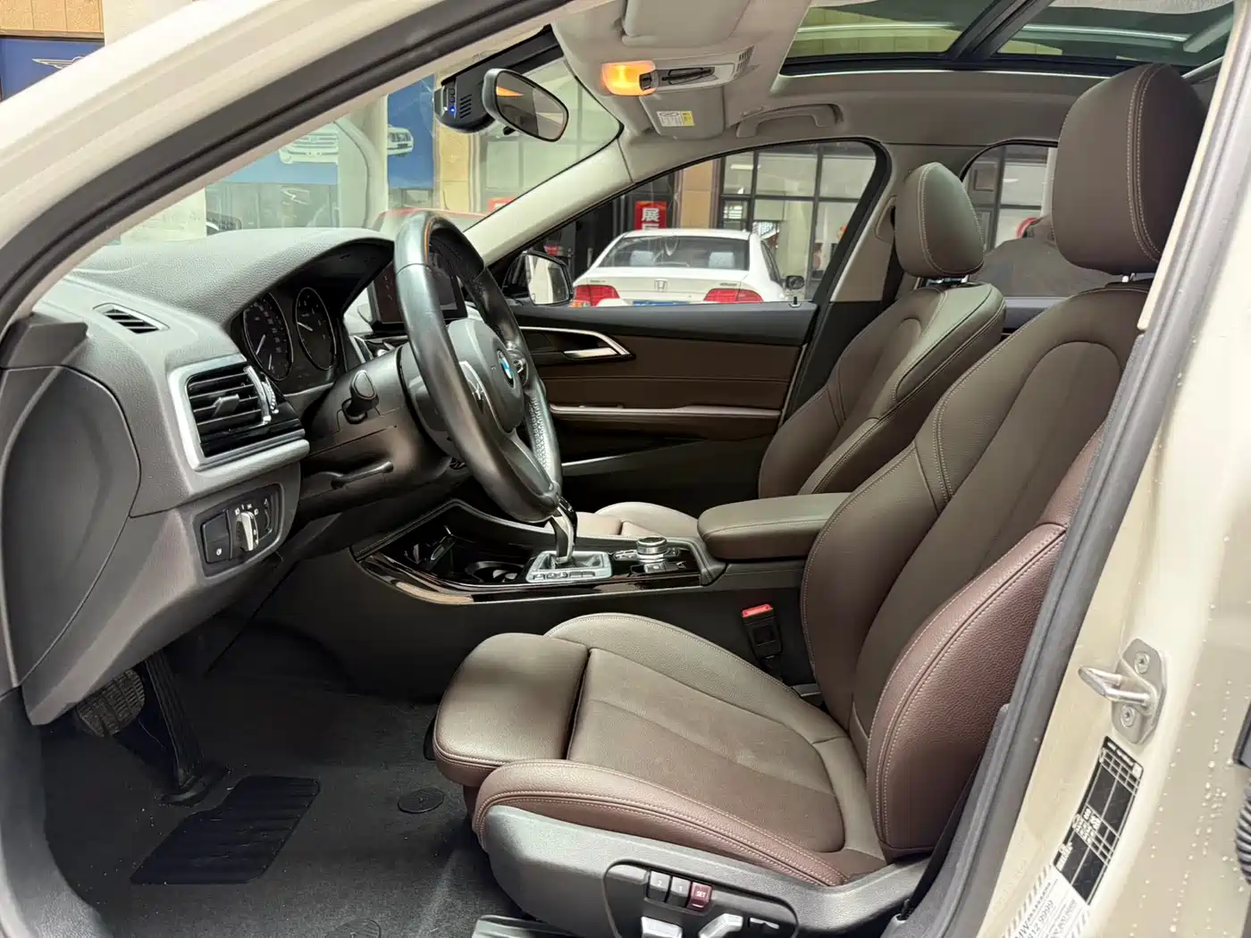 BMW 1 Series 2021 Facelift 120i M Sport Shadow Edition фото 9