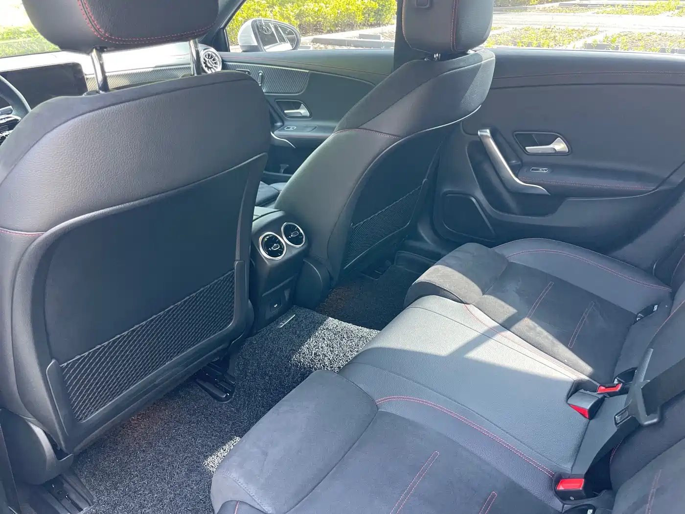 Mercedes-Benz A-Class 2025 Facelift A 200 L Fashion Edition фото 4