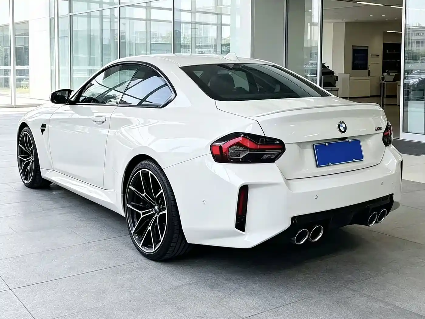 Фото 2 - BMW M2