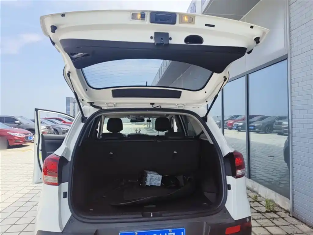 Kia KX3 Smart Run 2015 1.6L Automatic 2WD DLX фото 19