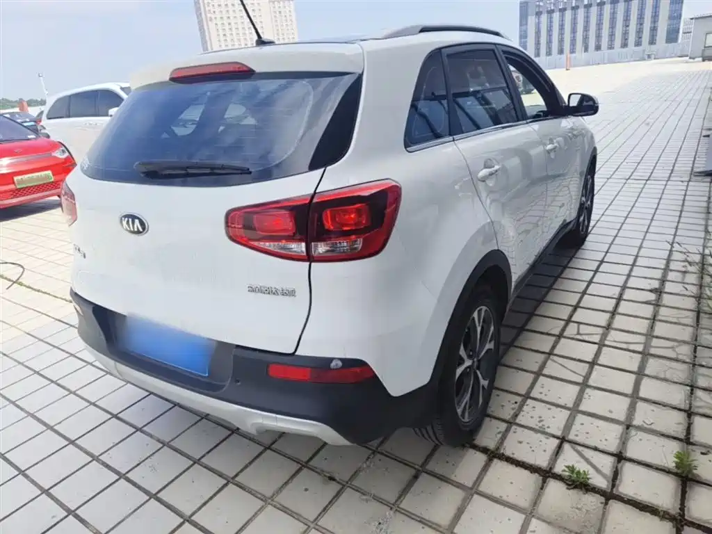 Kia KX3 Smart Run 2015 1.6L Automatic 2WD DLX фото 7
