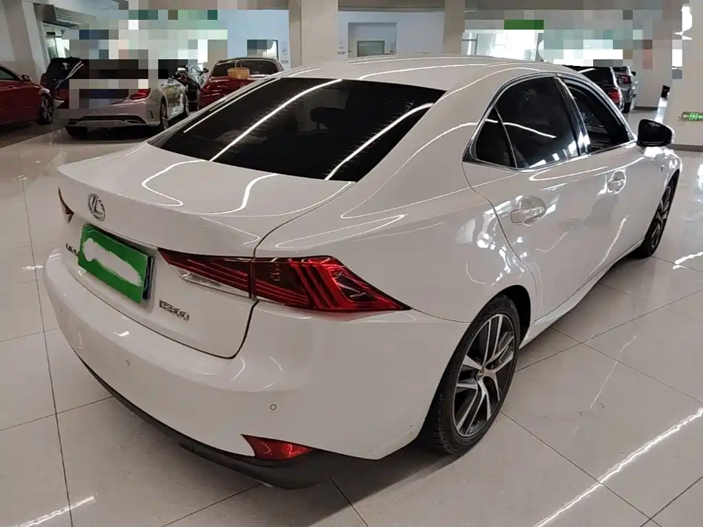 Lexus IS 2018 2017 300 F SPORT