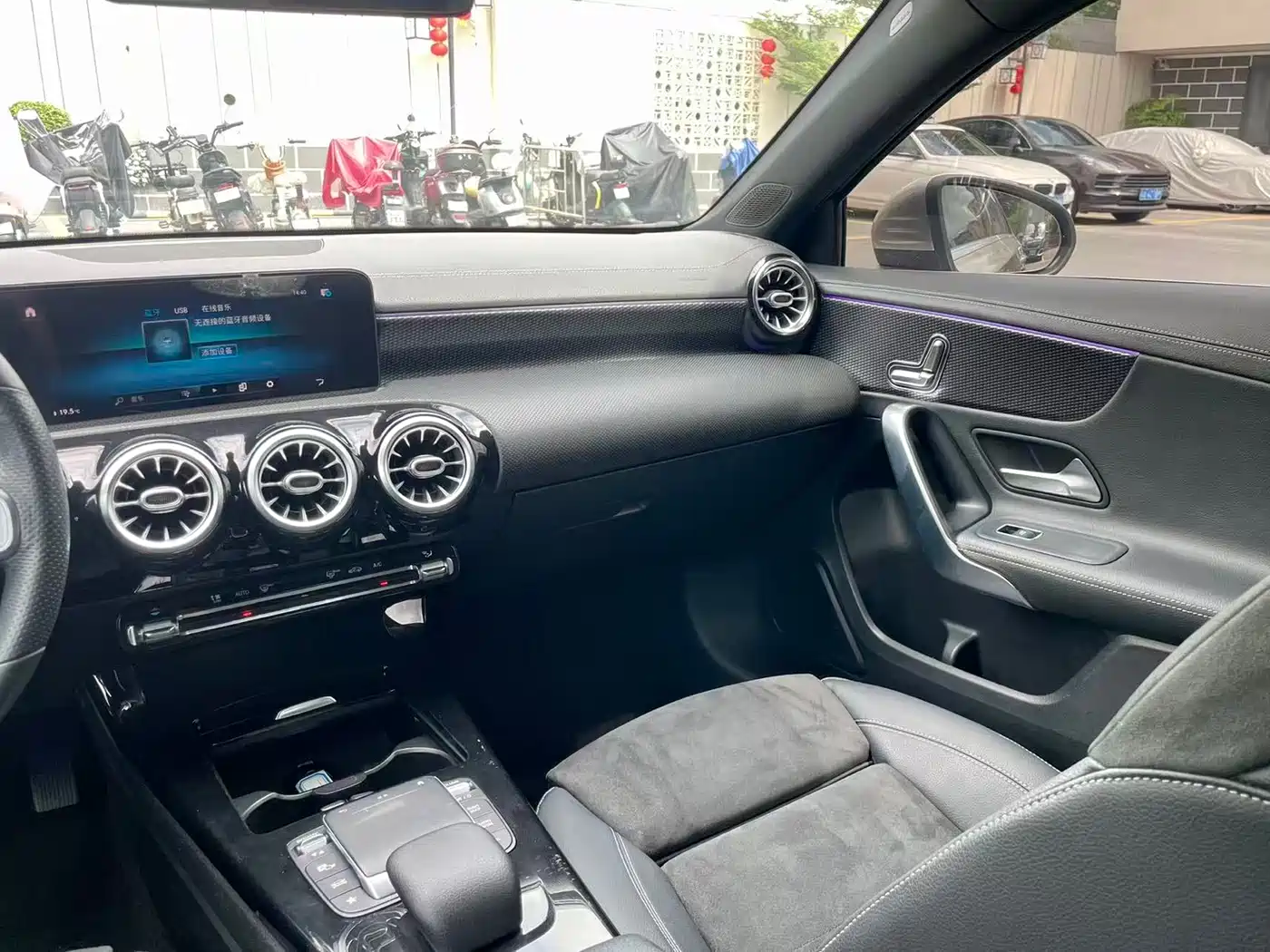 Mercedes-Benz A-Class 2022 A 200 L Sport Sedan Style фото 20
