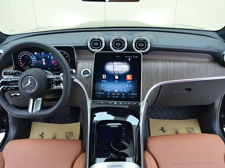 Mercedes-Benz GLC 2026 GLC 300 L 4MATIC Sport 5-Seater фото 6