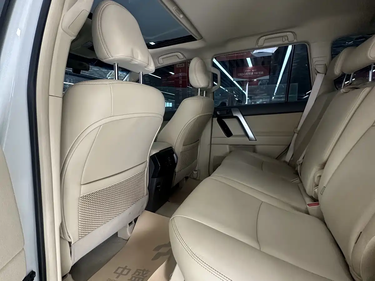 Toyota Prado 2016 2.7L Auto Standard Edition фото 26
