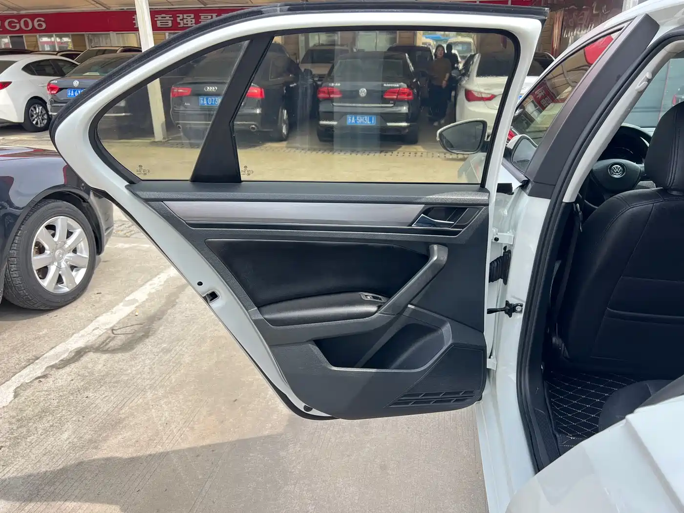 Volkswagen Bora 2017 1.6L Automatic Comfort фото 11